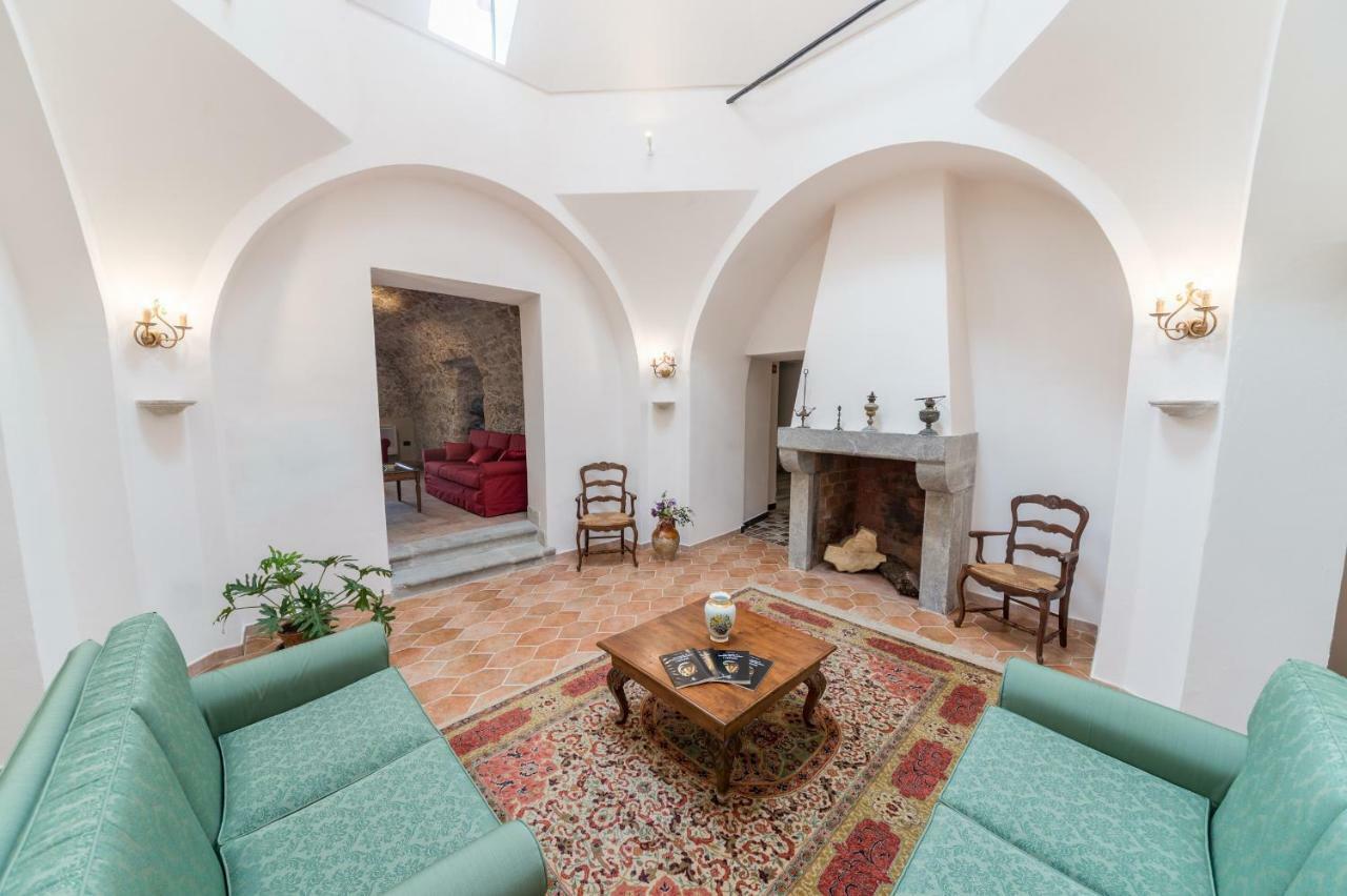 Palazzo Cestari Hotel Montesano sulla Marcellana Exteriör bild
