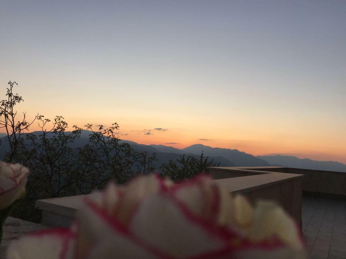 Palazzo Cestari Hotel Montesano sulla Marcellana Exteriör bild